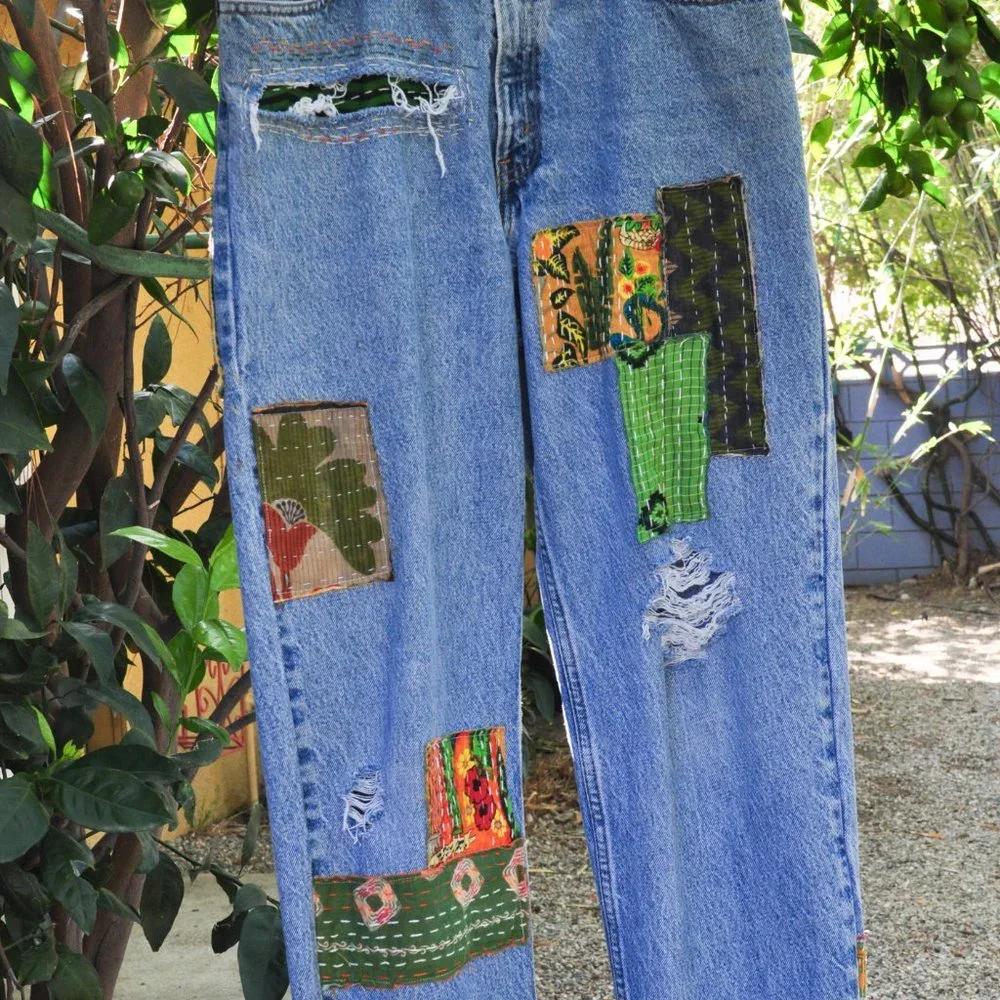The "Shay" Jean| Levi's | Upcycled Kantha Boho | - Picture 6 of 8